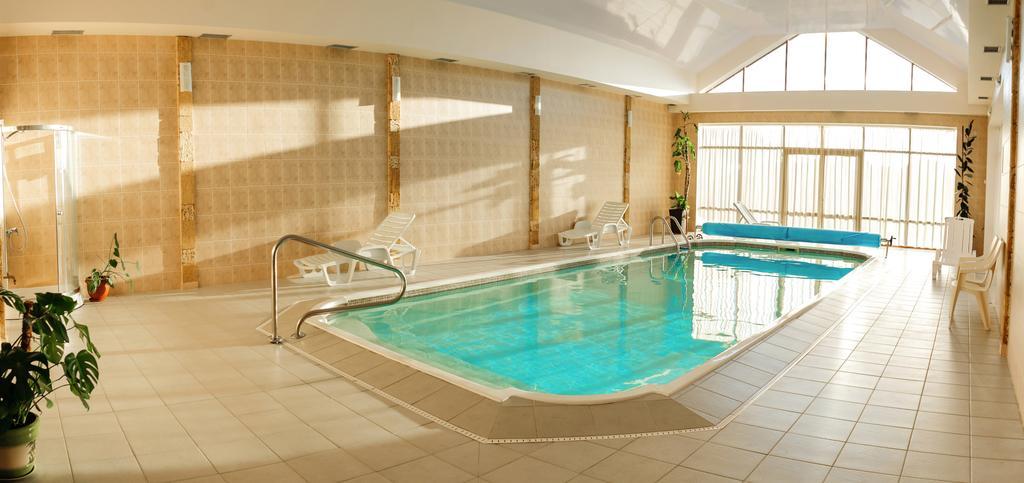 Hotel Zolota Pidkova Kozlin Buitenkant foto