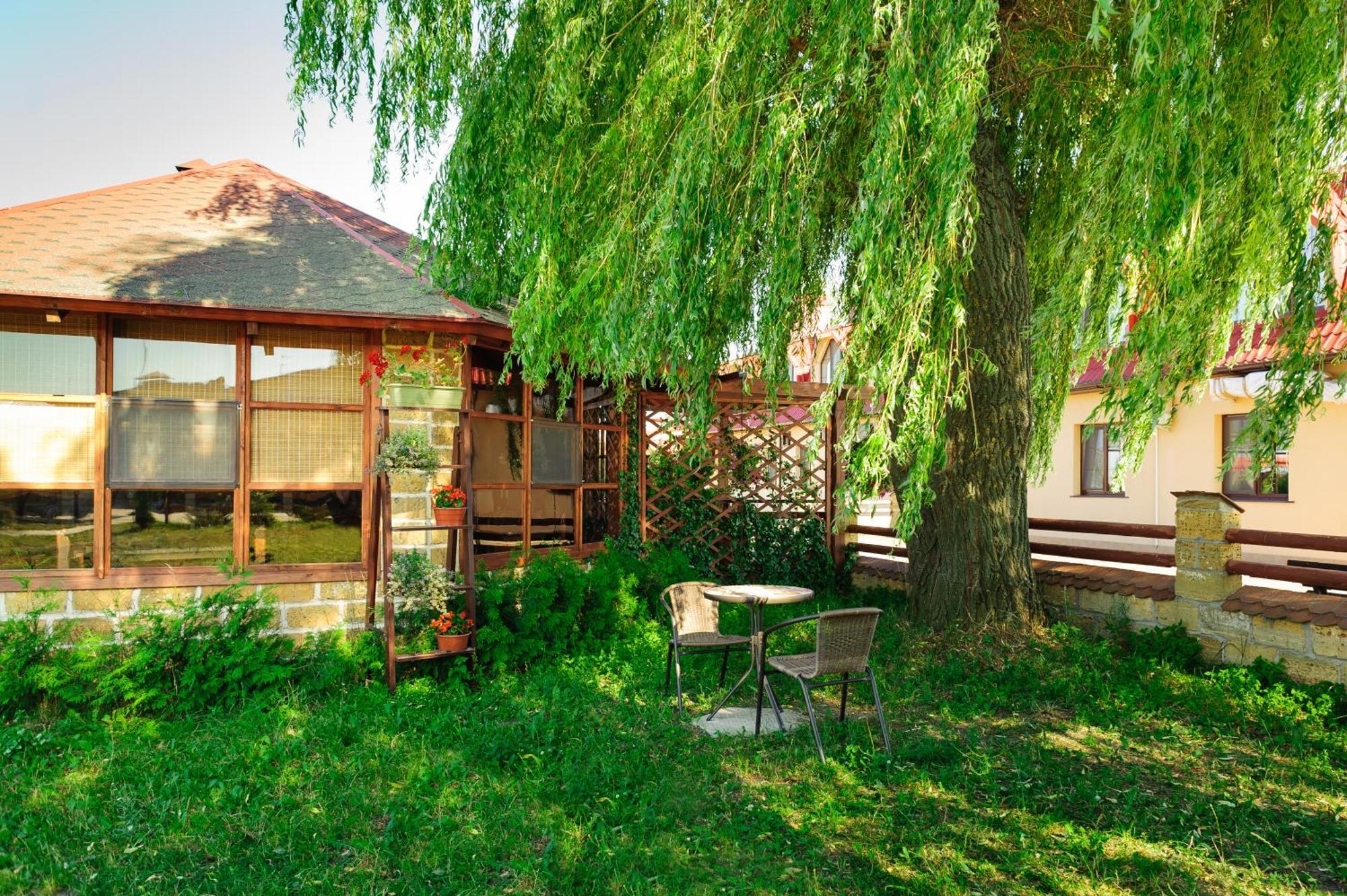 Hotel Zolota Pidkova Kozlin Buitenkant foto