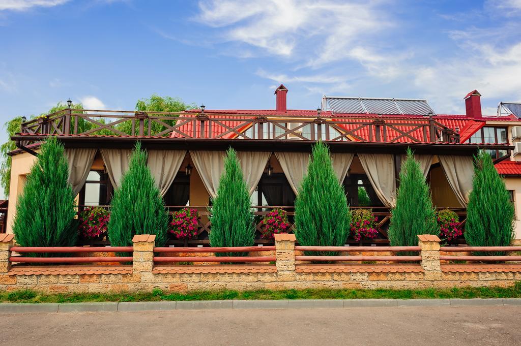 Hotel Zolota Pidkova Kozlin Buitenkant foto