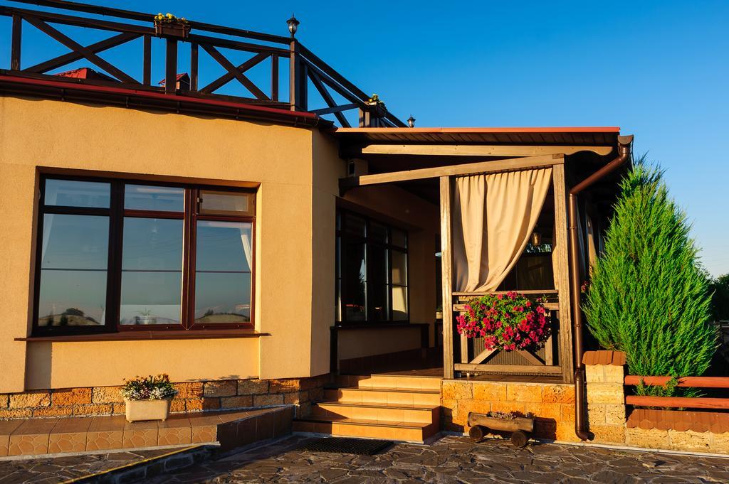 Hotel Zolota Pidkova Kozlin Buitenkant foto