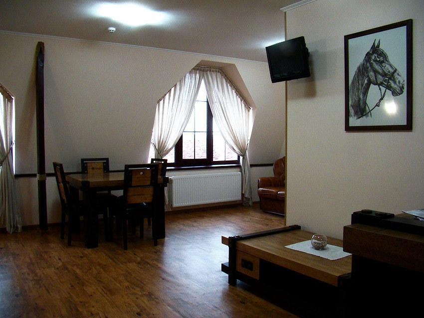 Hotel Zolota Pidkova Kozlin Buitenkant foto