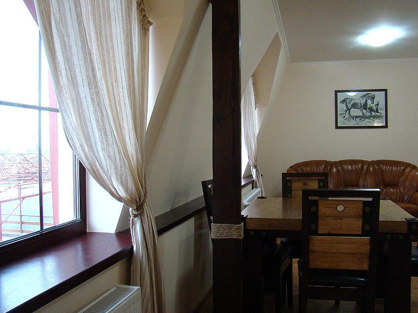 Hotel Zolota Pidkova Kozlin Buitenkant foto